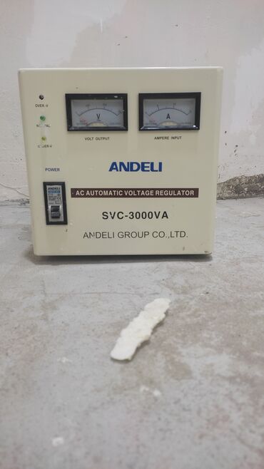 Stabilizator SVC -3000 VA
