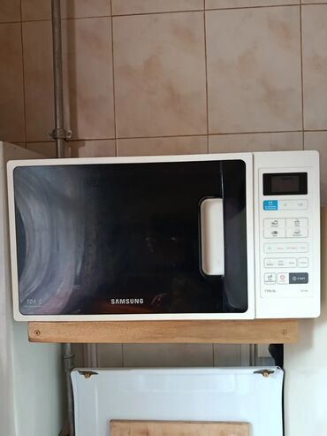 mikrodalqalı soba: Mikrodalğalı soba Samsung, Ayrıca dayanan, Mikrodalğalar ilə, rəng - Ağ, İşlənmiş