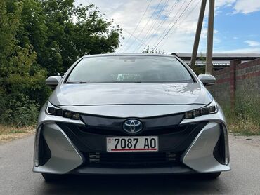 Toyota: Toyota Prius: 2017 г., 1.8 л, Вариатор, Электромобиль, Хэтчбэк