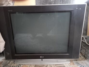 televizor ekranı: Televizor LG 75"