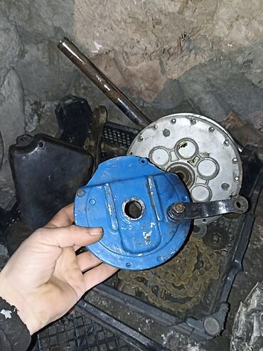 Motosiklet hissələri: Motosiklet Minsk125 vosxod ramaya yilib mator yığmaq lazımdı arxa — 11