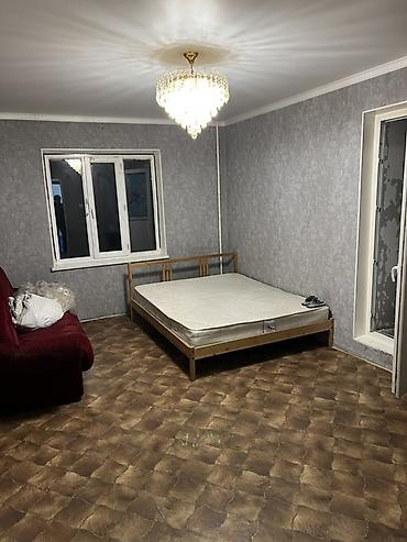 восток 5 кв: 1 комната, 35 м², Восток-5 мкр 4 этаж, Старый ремонт — 2