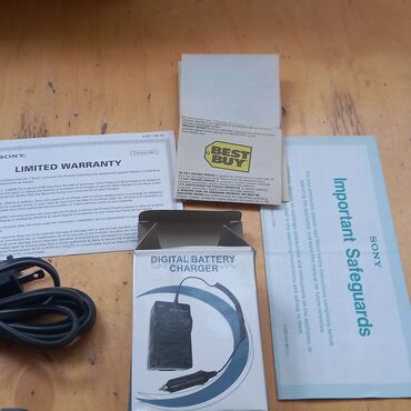 Videokameralar: SONY DVD video çəkən kamera. - Təzədir demək olar. - Az işlənib. - — 26