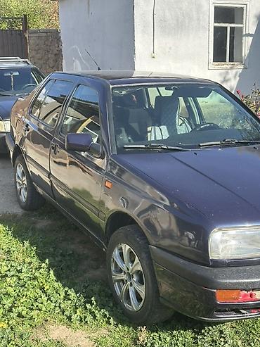 продажа портер 1: Volkswagen Vento: 1994 г., Седан — 1