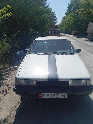 a4 b7: Mazda 626: 1989 г., Механика, Седан — 4