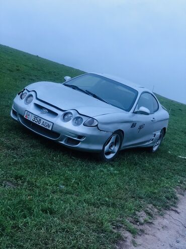 коробка зил 130: Hyundai Tiburon: 2001 г., 0.2 л, Механика, Бензин, Купе