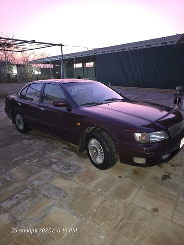 Nissan: Nissan maxima 1998-ci il buraxılışı 3500m.əlqə nömrəsi 0707700183