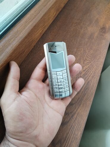 Nokia: Nokia 8 Sirocco, 2 GB, rəng - Boz, Düyməli