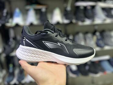кроссовки черные: Кроссовки и спортивная обувь