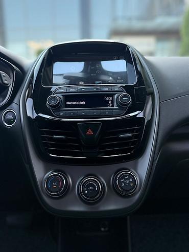byd e3: Chevrolet Spark: 2019 г., 1 л, Автомат, Бензин, Хэтчбэк — 10