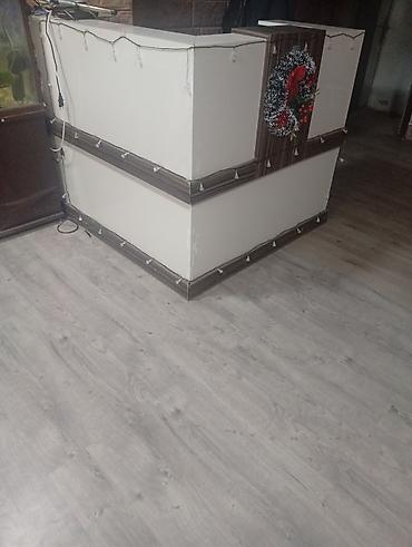 ofisde islenib: Resepsiyon/qarşılama masası - Dizayn: Künc tipli, L formalı — 3