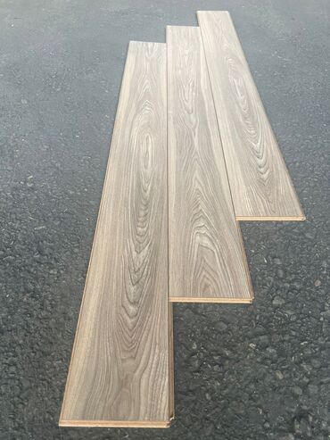Laminat: Türkiyə istehsalı olan 10mm laminat — 5