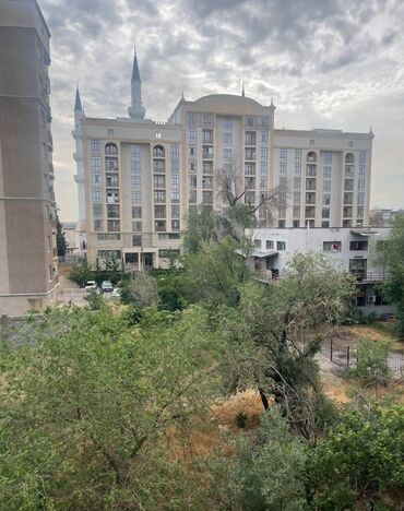 тоголок молдо фрунзе: 2 комнаты, 39 м², Индивидуалка, 3 этаж, Евроремонт