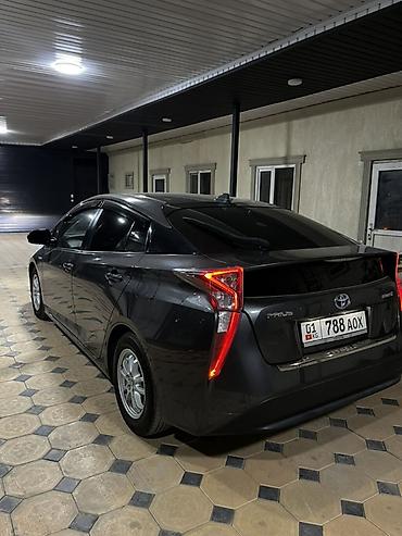Toyota: Toyota Prius: 2017 г., 1.8 л, Робот, Гибрид, Хэтчбэк — 5