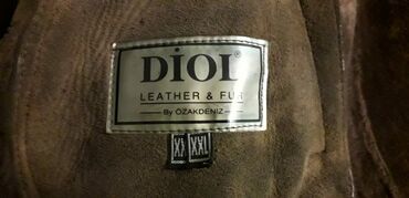 Paltolar: Dublyonka təmi̇z dəri̇ xəz türki̇yəni̇ndi̇ qadin üçün 52-54 razmerdi̇ — 13