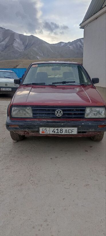 эски машиналар: Volkswagen Jetta: 1989 г., 1.8 л, Механика, Бензин, Седан