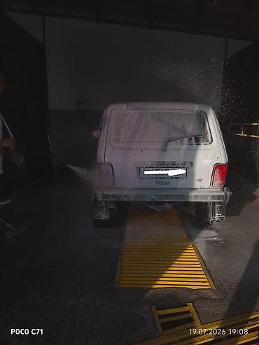 ВАЗ (ЛАДА): ВАЗ (ЛАДА) 2121 (4x4): 2004 г., Кол менен иштөөчү, Бензин, Жол тандабас — 3