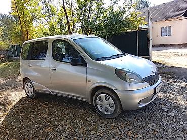 toyota istima: Toyota Yaris Verso: 2001 г., 1.3 л, Механика, Бензин, Минивэн — 5