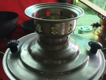 Samovarlar: Təzədi̇r ağ dəmkeşlər üzərinə çaydan qoymaq üçün samovar odluğunun — 10