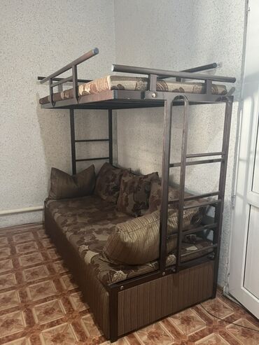 трёх ярусная кровать: Двухъярусная кровать, Б/у, С выкатной системой