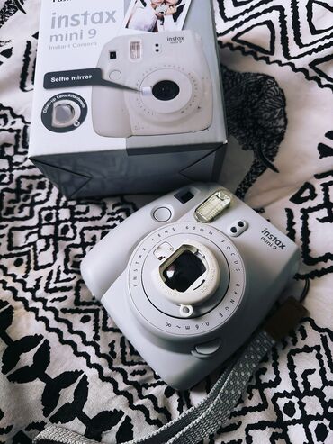 instax mini 11 цена бишкек: Продается фотоаппарат Instax mini 9. С коробкой. Пользовались 1 раз. В