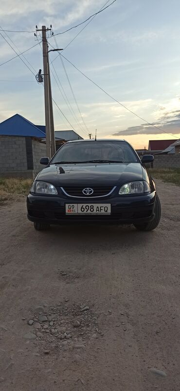 Toyota: Toyota Avensis: 2002 г., 1.8 л, Автомат, Бензин, Хэтчбэк
