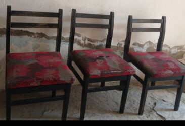 limon agaci: 10 Azn 1 ededi Stullar.6 eded var.Fistiq agaci material.Sadece parcasi