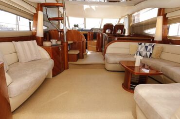 Водный транспорт: Роскошная Белоснежная моторная яхта классического дизайна - воплощение — 5