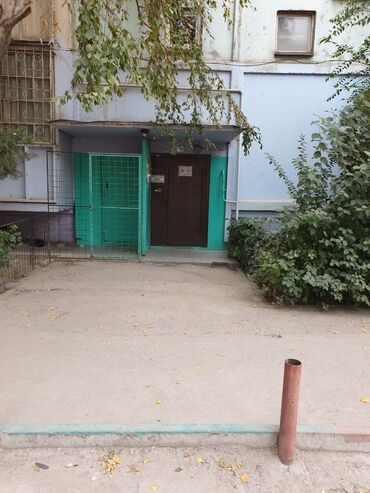 квартиры 2 комнатные в бишкеке в Кыргызстан | Посуточная аренда квартир: 2 комнаты, 55 м², 106 серия, 7 этаж, Без ремонта, Центральное отопление