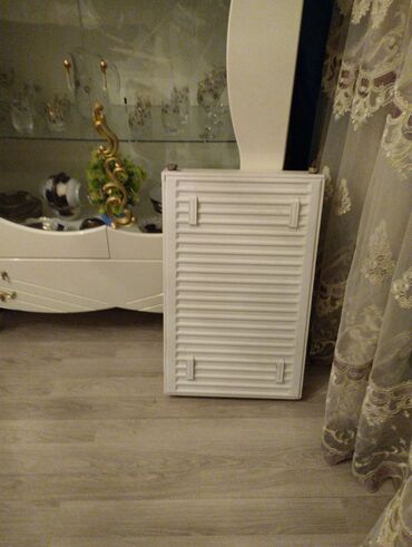 radiator islenmis: 80 panel radiator.ela veziyyetde