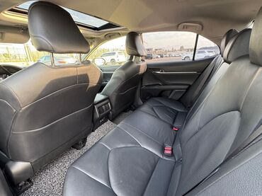 Toyota: Toyota Camry: 2018 г., 2.5 л, Гибрид, Седан — 15