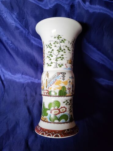 Ostali kućni dekor: Vaza nova 70te,rucno oslikana Istocna Nemacka. Porcelanska — 7