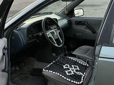 Volkswagen: Volkswagen Passat: 1988 г., 1.8 л, Механика, Бензин, Седан — 3