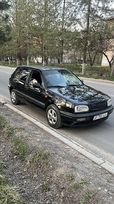 Volkswagen: Volkswagen Golf: 1993 г., 1.6 л, Кол менен иштөөчү, Бензин, Хетчбек — 5
