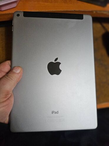 Tableti: Apple iPad A1567- sa sim karticom . Tablet sam testirao, ispravan je — 11
