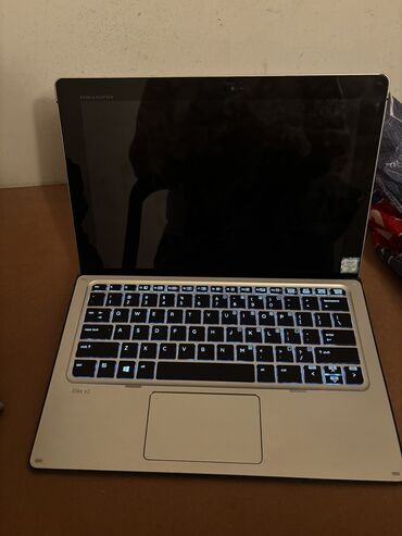 laptop çanta: İşlənmiş HP EliteBook, 18 ", Intel Core i5, 512 GB, Rayonlara çatdırılma