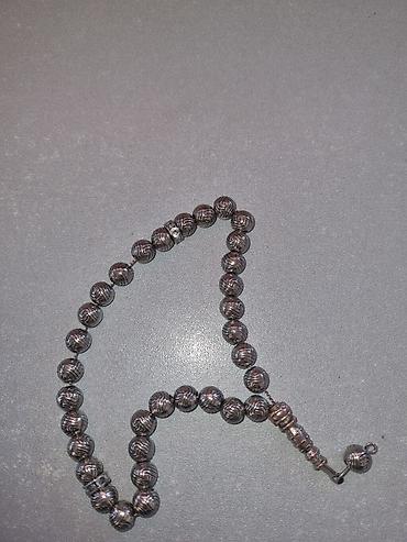 tesbeh: Metal təsbeh – kərbəladan gəlmədi. ipnən deyil dəmirdən yiğilib. yəni — 4