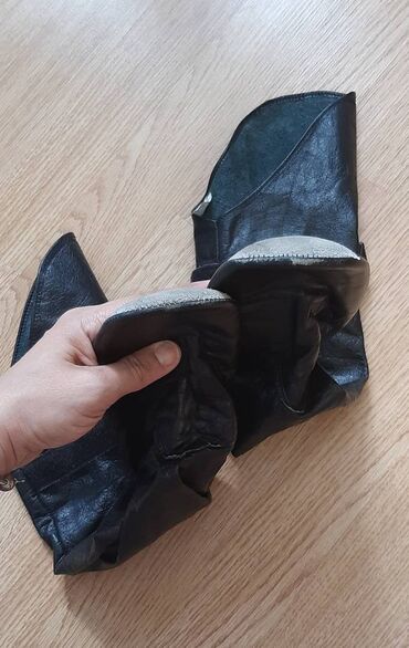 Uşaqlar üçün digər geyimlər: Milli rəqs ilə məşqul olan uşaq üçün sapojki. Ölcü 21 sm. Təmiz — 5