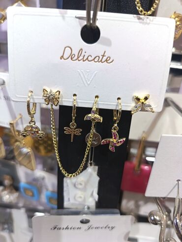 Bijuteriya dəstləri: Zərgərlik dəstləri – zövqlü aksesuar seçimi 1) Yaşıl daşlı çiçək — 6