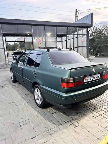 Volkswagen: Volkswagen Vento: 1996 г., 1.8 л, Механика, Бензин, Седан — 6