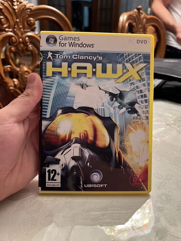 Oyun diskləri: Komputer oyunları. 1 ədədi - 1 manat. Say olaraq çox alan və ya — 8