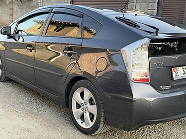 Toyota: Toyota Prius: 2010 г., 1.8 л, Гибрид, Хетчбек — 3