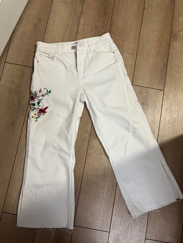 джинсы 26 размер: Джинсы и брюки, цвет - Белый, Б/у