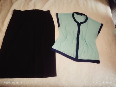 Köynək və bluzalar: Her biri tezekimidi təcil satılır ölçü L ve XL qiymət dest 10 tek 5 — 10