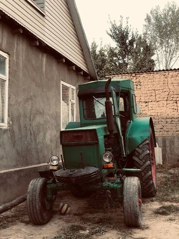 Тракторы: Тракторы