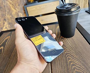 note 2: Samsung Galaxy Z Flip 5, Б/у, 256 ГБ, цвет - Черный, 1 SIM, 2 SIM, eSIM — 8