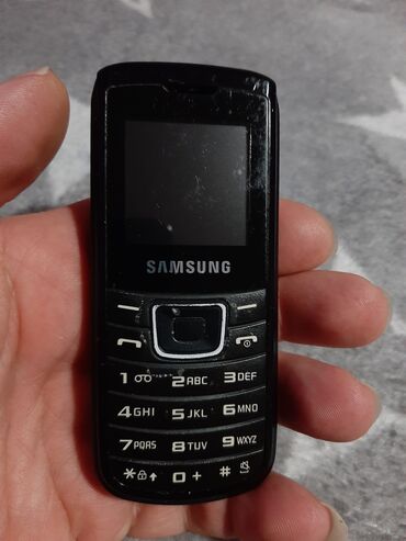 Samsung: Samsung E 1100 ispravan telefon radi na sve mreze stanje se vidi na — 4