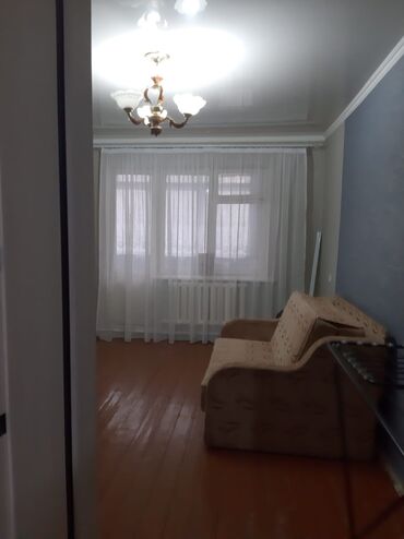 2 комнаты, 48 м², Индивидуалка, 2 этаж, Старый ремонт