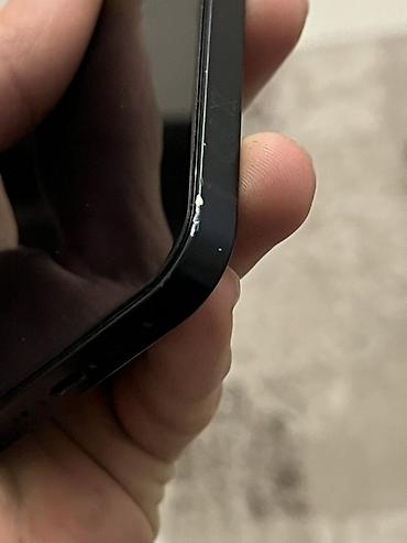 Apple iPhone: IPhone 13, Qara — 8