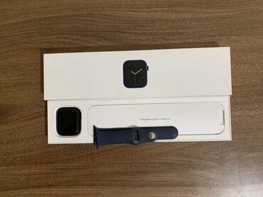 aaple watch: Apple Watch Series 6 / 44m Состояние: отличное Цвет: синий Состояние